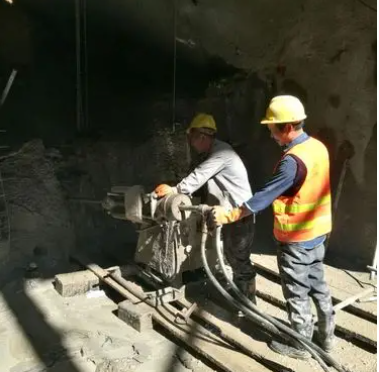 金川水下抗分散灌浆料特点 水下不分散注浆料介绍