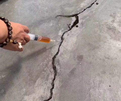 金川混凝土裂缝修补技术详解​